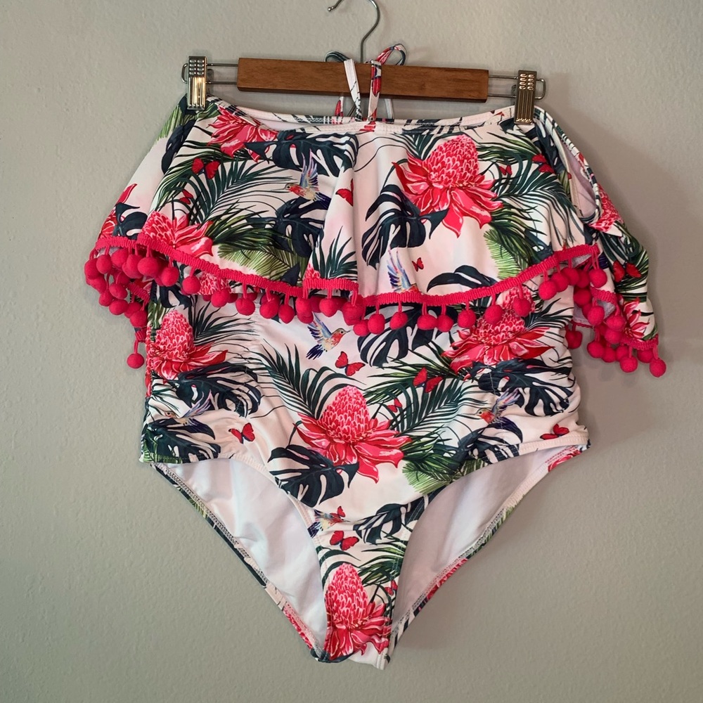 Highwaisted Tropical Hawaiian 2 Piece Bathing Suit
